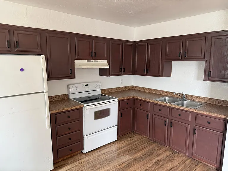 1046 W Polk St #A — Photo 13