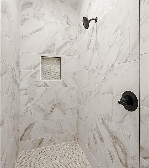802 S Creek St #108 — Photo 12