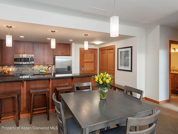 5th image of 110 Carriage Way #3406