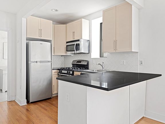 4th image of 305 W 150th St APT 301
