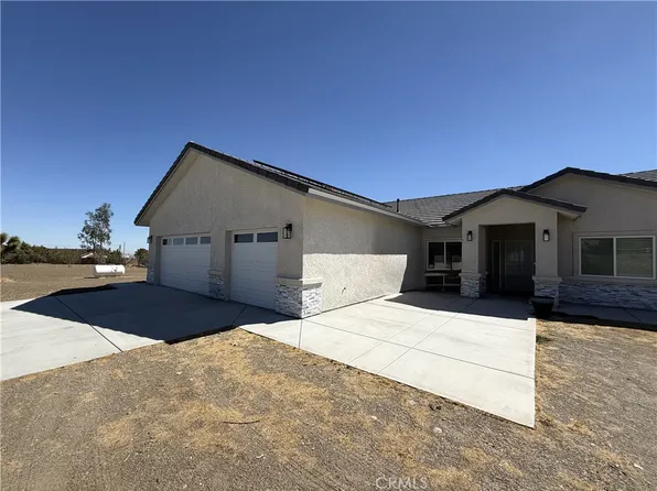 9591 Burbank Rd, Phelan, CA 92371