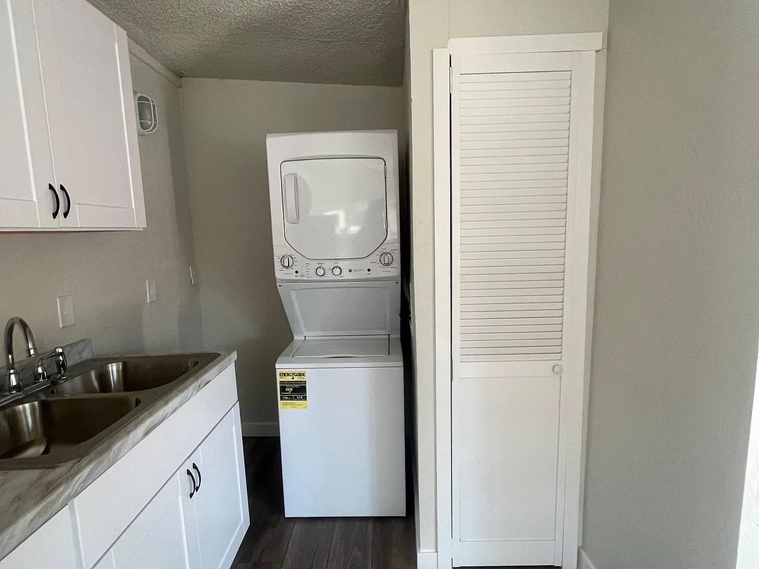 Studio, 600 sqft, $700 — Photo 3