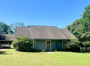 409 Hickory St, Queen City, TX 75572