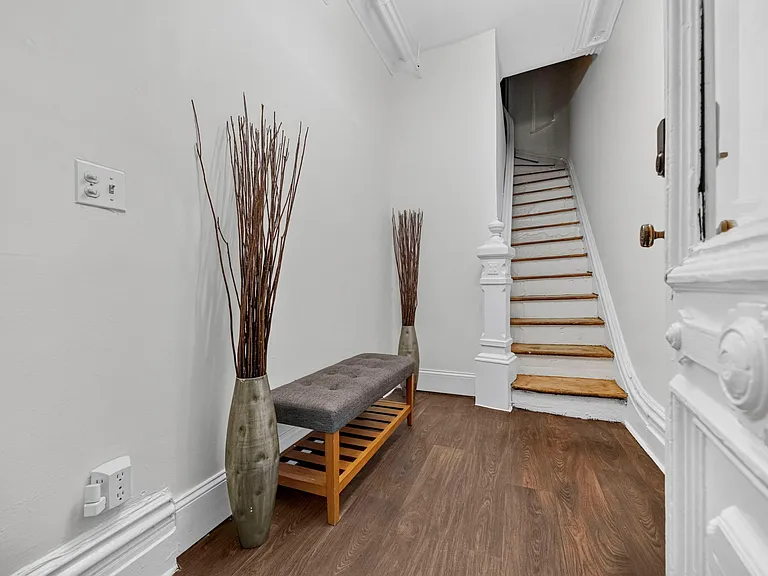 671 Monroe St #2 — Photo 8