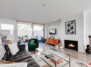 960 N San Vicente Blvd APT 8, West Hollywood, CA 90069