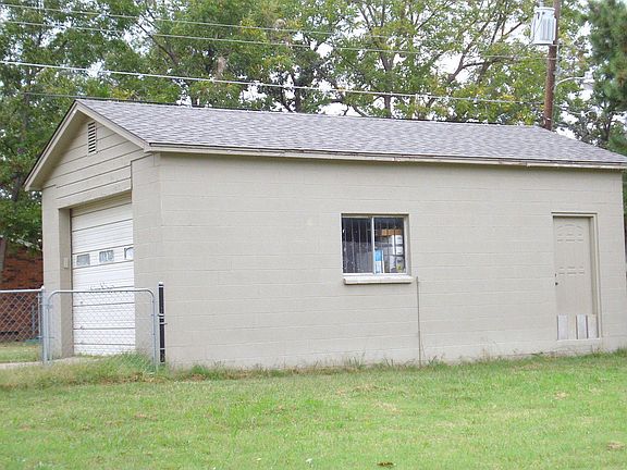 16' x 24' Concrete Block Garage