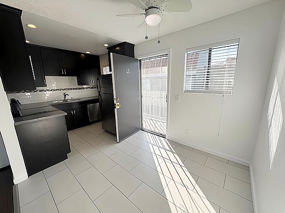 2nd image of 3811 N Figueroa St APT 12