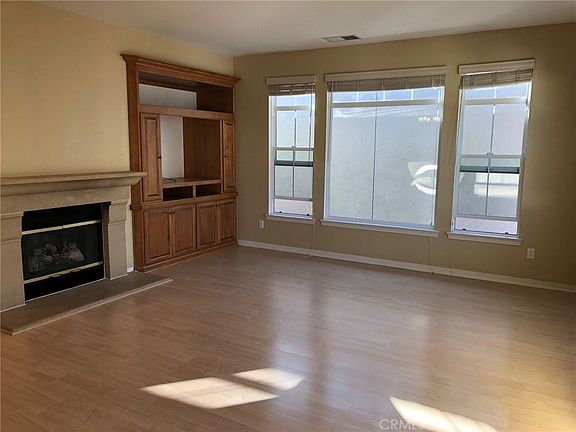 2nd image of 2889 Plaza Del Amo Unit 106