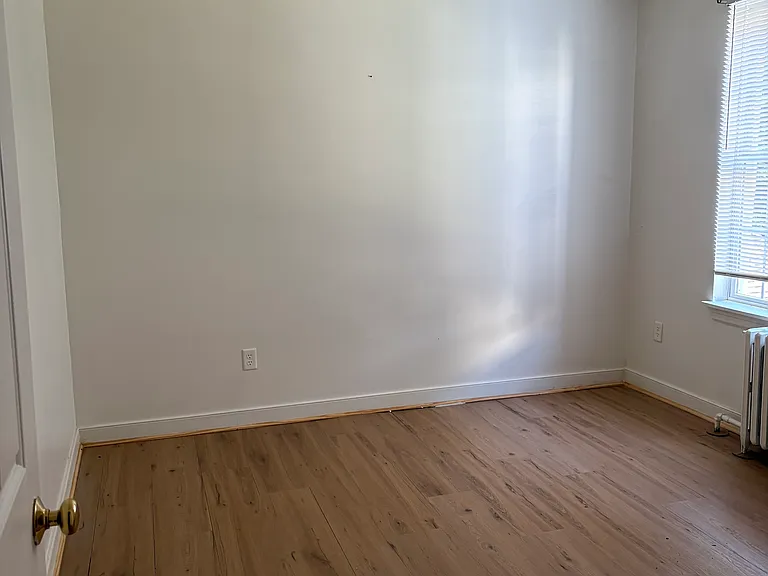 1689 S Sycamore St #3 — Photo 12