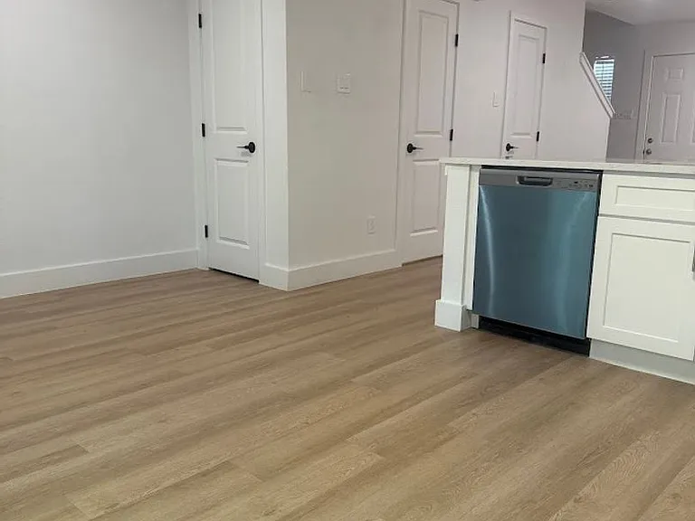 1818 River Crossing Cir #D — Photo 10