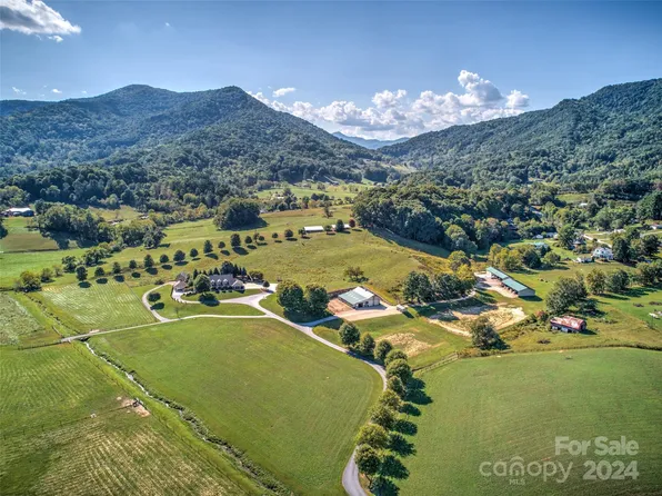 130 Steeple View Rdg, Waynesville, NC 28786