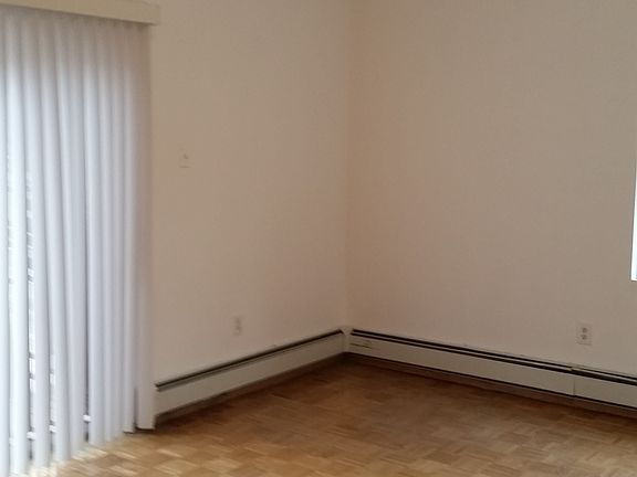 3rd image of 206 Norman Ave #1
