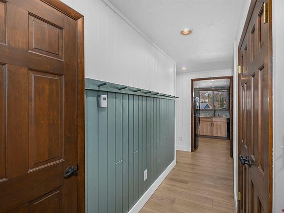 4th image of 755 Gothic Road #11