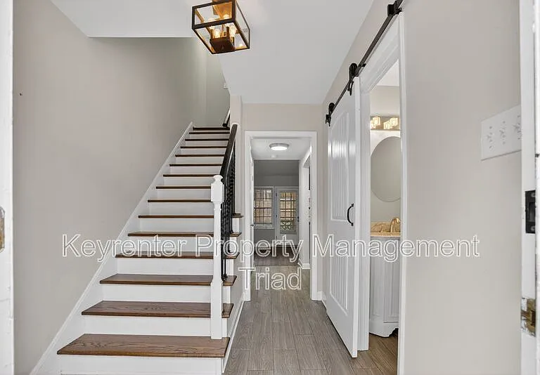 2317 Patriot Way #C — Photo 2