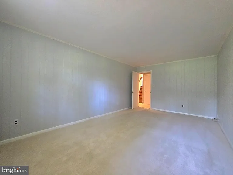 2215 Collingwood Rd — Photo 35