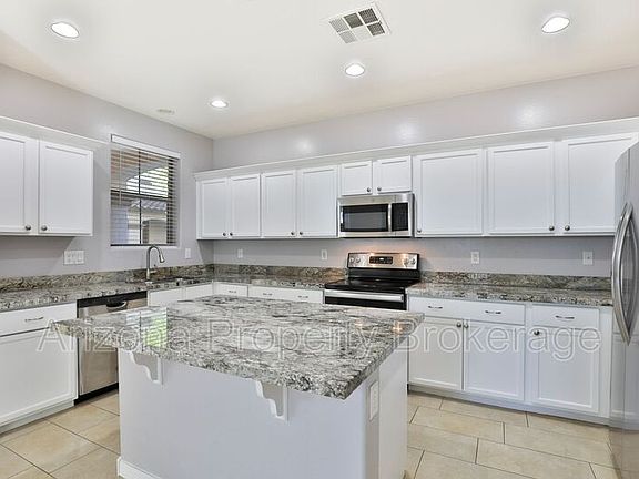 2nd image of 3879 E Santa Fe Ln
