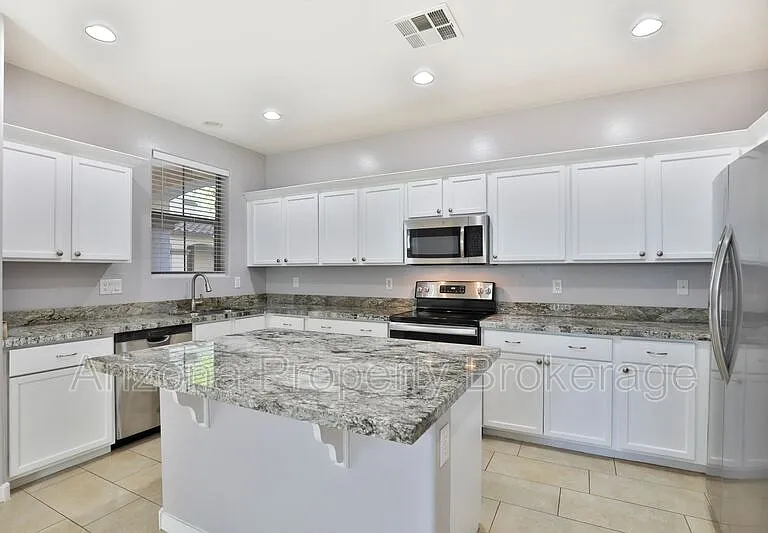 3879 E Santa Fe Ln — Photo 7