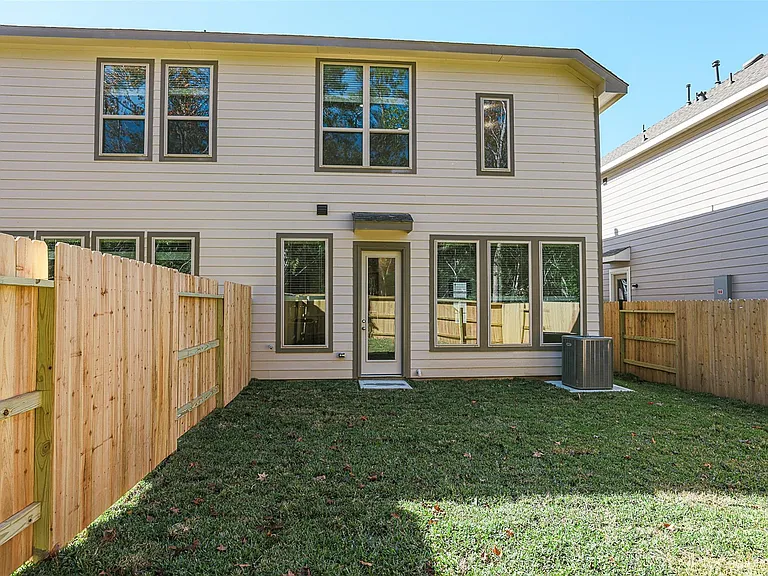 625 Royal Arch Dr — Photo 34