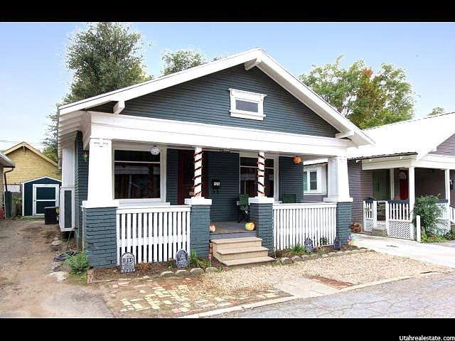 1st image of 526 E Hawthorne Ave