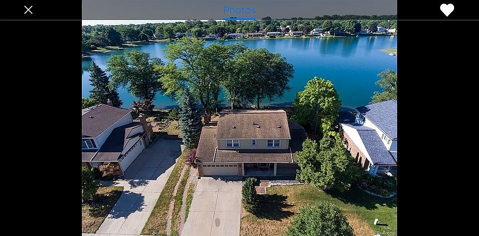2nd image of 1898 Lyster Ln
