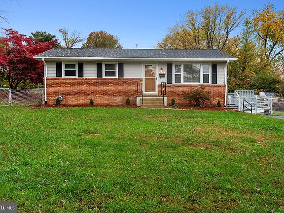 3rd image of 5616 Chapin Ave