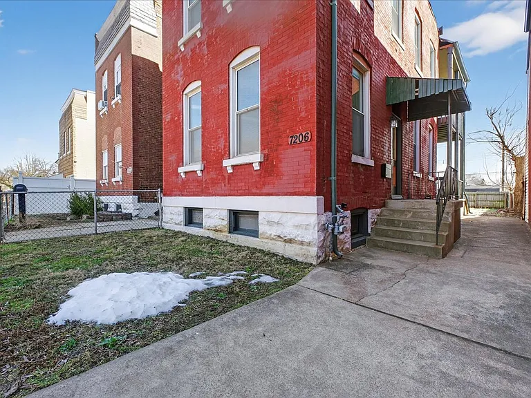 7206 Michigan Ave — Photo 2