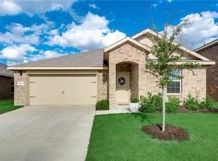 2207 Torch Lake Dr, Forney, TX 75126