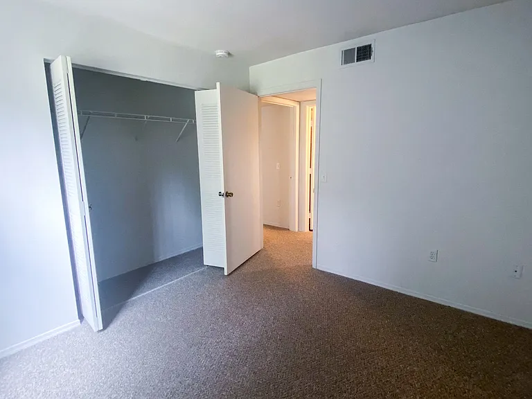 Osprey Ridge Apartments — Photo 13