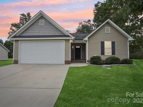 815 Faith St, Oakboro, NC 28129