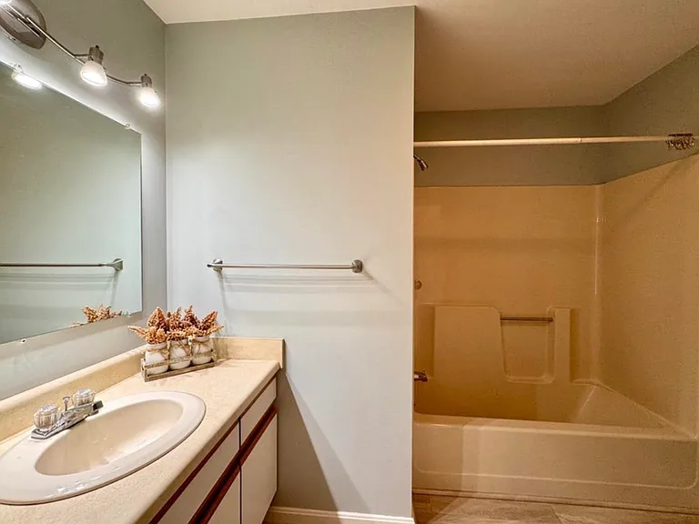 235 Evergreen Dr — Photo 14
