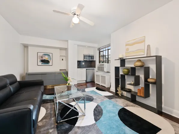 45 Tudor City Place image 1 of 9