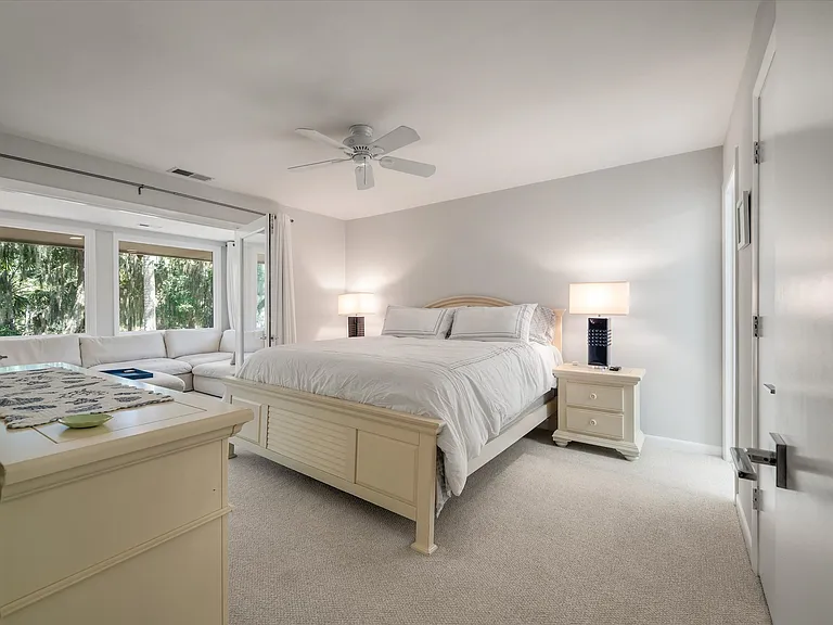 1136 Summerwind Ln — Photo 33