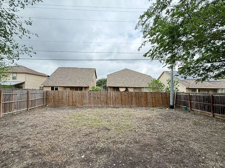 4411 Mystic Sunrise Dr — Photo 14