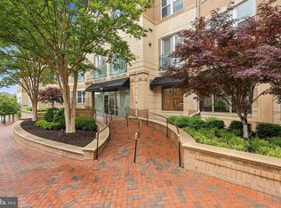 12000 Market St APT 318, Reston, VA 20190