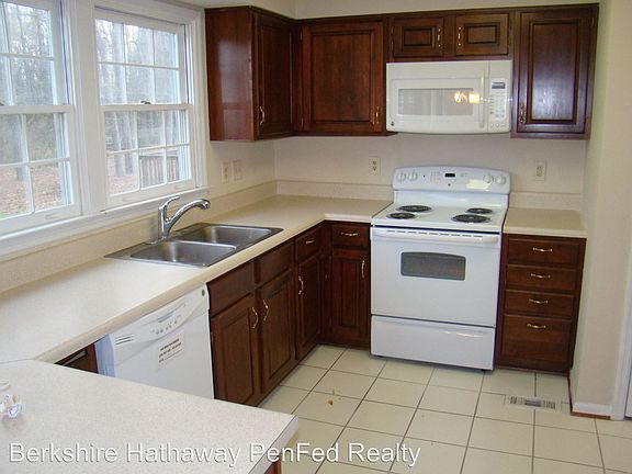 2nd image of 9211 Tweed Pl