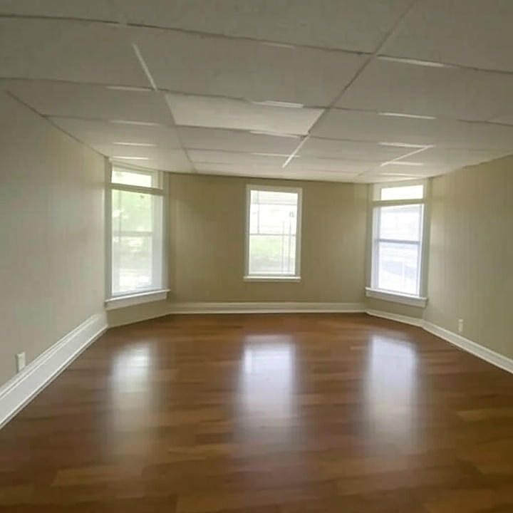 1st image of 347 Richmond Ave #2