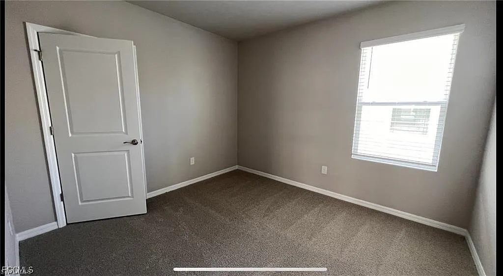 3 bed, 2.0 bath, 1616 sqft, $2,095 — Photo 3