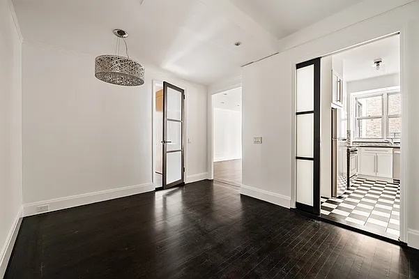 Sold by Compass | media 7