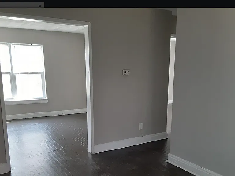 44th Street Apts. — Photo 3