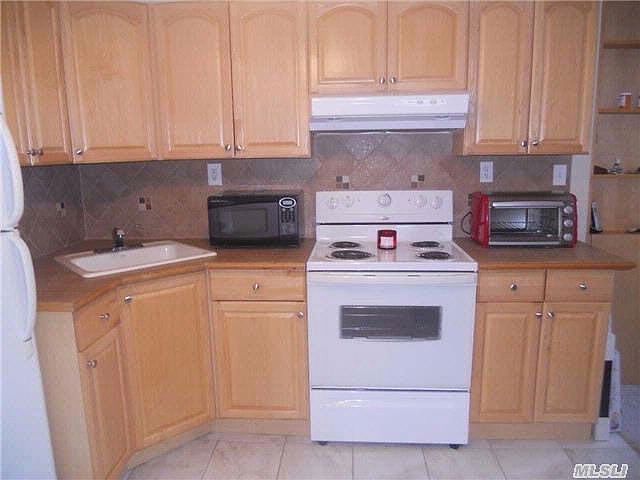 2nd image of 72 White Pine Way