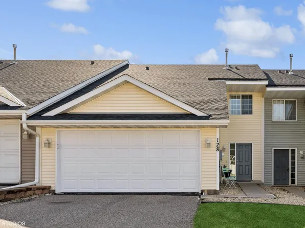 128 Oakmont Ln, Red Wing, MN 55066
