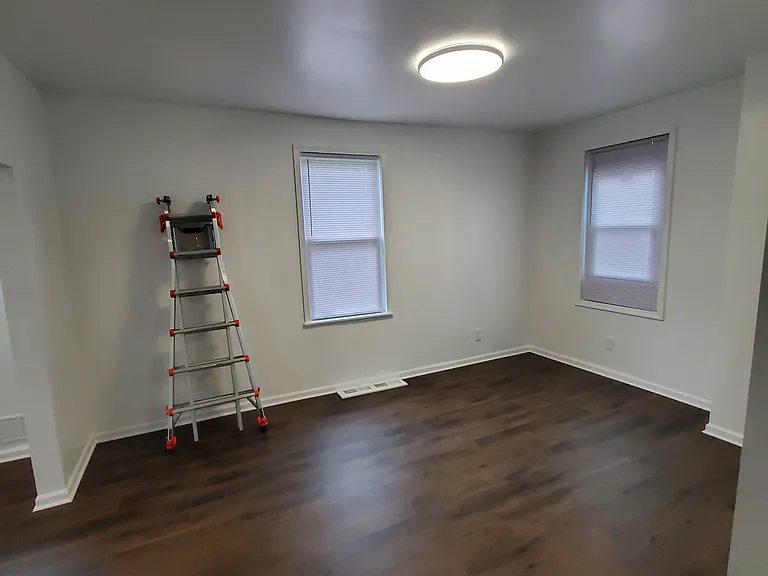 3022 Glen Mawr St — Photo 5