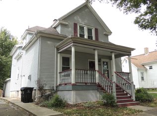 806 E Taylor St, Bloomington, IL