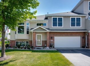 20054 Heritage Dr, Lakeville, MN 55044