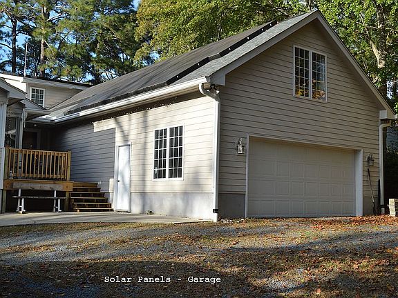 3rd image of 555 N Ashe St