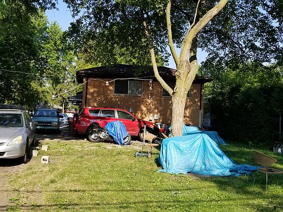4th image of 450 N Gerard Ave