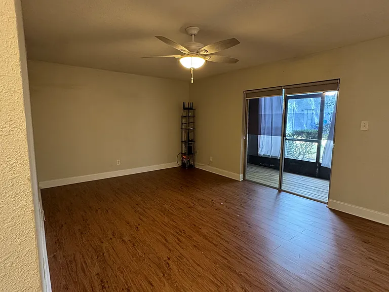 205 Lewfield Cir #205 — Photo 11