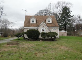 3862 Ellsworth Pl, Gary, IN 46408