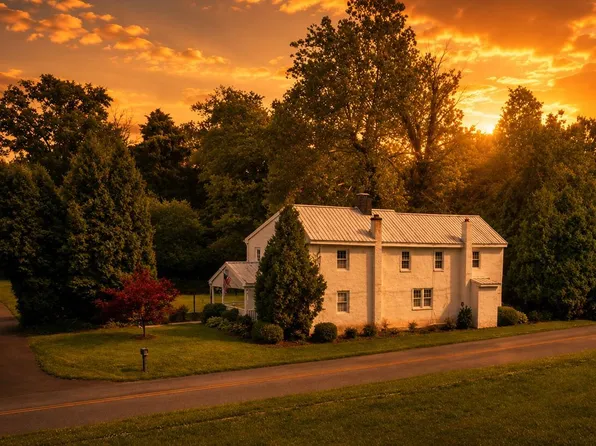 443 Baptist Church Rd, Spring City, PA 19475