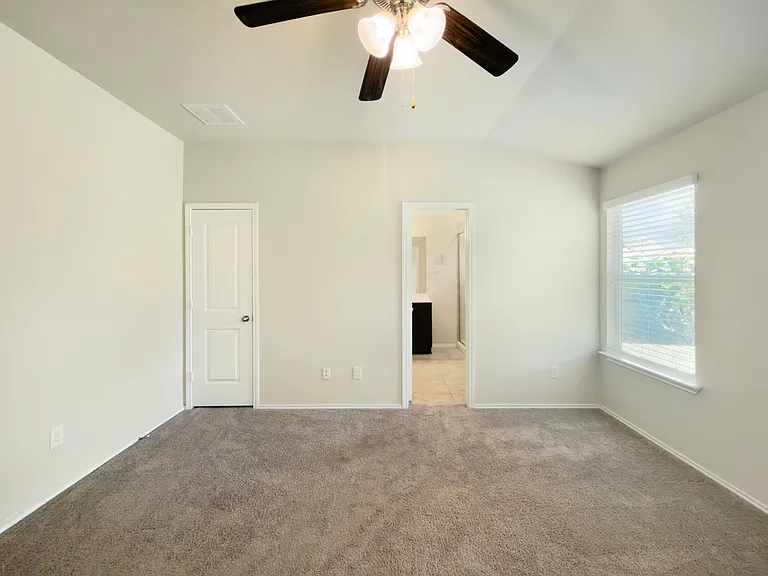 5334 Cicero Dr — Photo 9